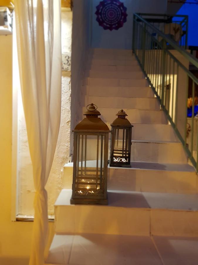 Fullmoon Rooms Cesme เซสเม ภายนอก รูปภาพ