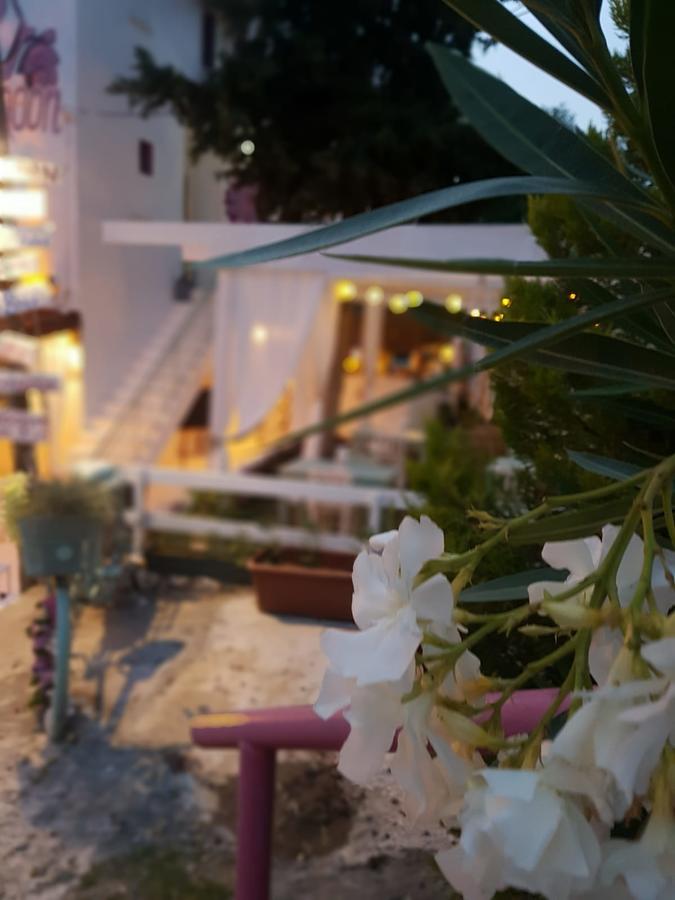 Fullmoon Rooms Cesme เซสเม ภายนอก รูปภาพ