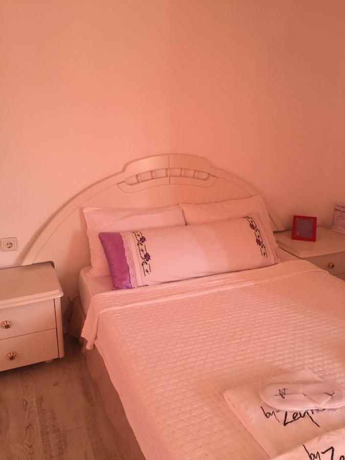 Fullmoon Rooms Cesme เซสเม ภายนอก รูปภาพ